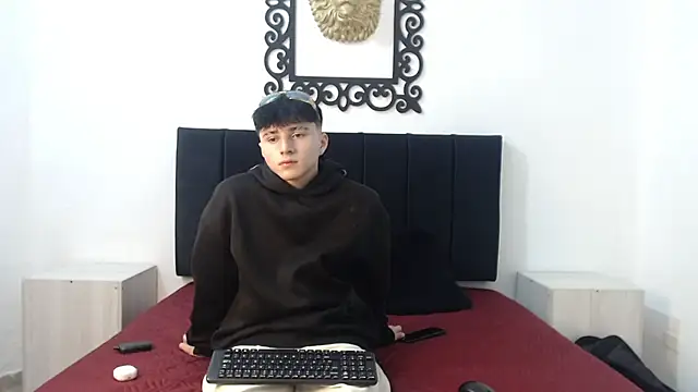 LunayDream online show from 05/22/26, 11:30