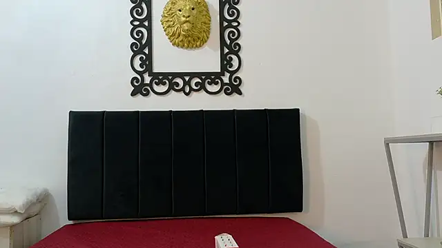 Snapshot of LunayDream chatting on 06/08/26, 11:33 LunayDream online show from 06/08/26, 11:33
