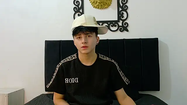 LunayDream online show from 06/03/26, 11:33