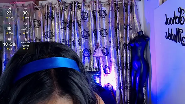 Hecate doll online show from 06/10/26, 03:24