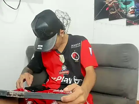 MaikDEMON latino online show from 04/24/26, 04:20