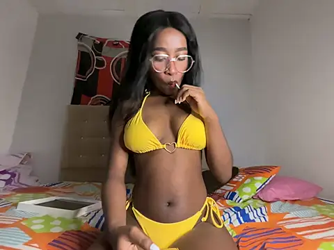 Snapshot of VenusNight_ chatting on 07/04/26, 02:29 VenusNight online show from 07/04/26, 02:29