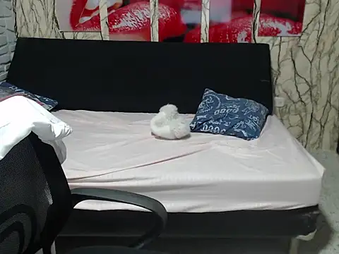 VickyBonnety online show from 05/08/26, 04:33