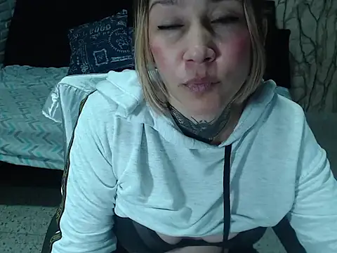 VickyBonnety online show from 05/13/26, 05:09