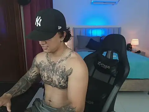 Snapshot of Mrbig_maximo chatting on 07/23/26, 01:58 Mrbig maximo online show from 07/23/26, 01:58