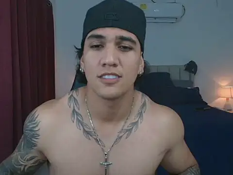 Snapshot of Mrbig_maximo chatting on 07/04/26, 01:23 Mrbig maximo online show from 07/04/26, 01:23