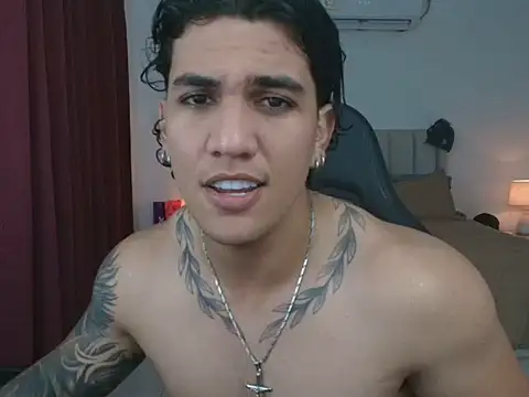 Snapshot of Mrbig_maximo chatting on 07/05/26, 03:44 Mrbig maximo online show from 07/05/26, 03:44