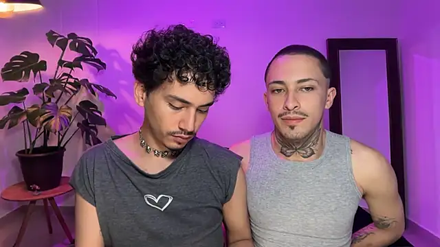 Snapshot of Noah_and_Steven chatting on 07/10/26, 07:03 Noah and Steven online show from 07/10/26, 07:03
