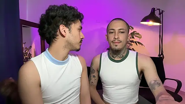 Snapshot of Noah_and_Steven chatting on 06/26/26, 02:56 Noah and Steven online show from 06/26/26, 02:56