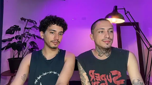 Snapshot of Noah_and_Steven chatting on 07/06/26, 03:58 Noah and Steven online show from 07/06/26, 03:58