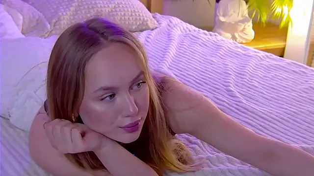 Emi Sterling online show from 05/14/26, 10:34