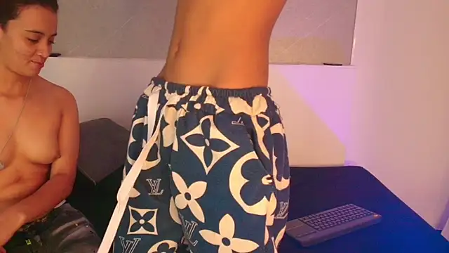 Jhon and Karol online show from 06/13/26, 04:43