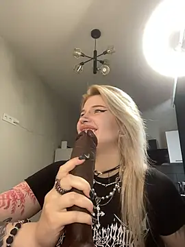 DriveThruCiri online show from 05/03/26, 07:35