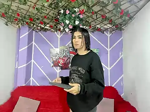 Snapshot of DAHNE_HOT_ chatting on 07/03/26, 01:17 DAHNE HOT online show from 07/03/26, 01:17