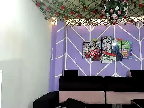 DAHNE HOT  online show from 04/22/26, 07:09
