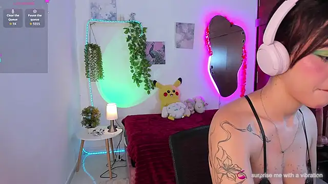vexa Rosie online show from 05/07/26, 01:47