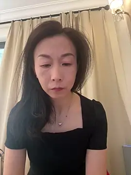 summer0430 online show from 05/20/26, 12:51