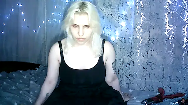Miiro00 online show from 05/08/26, 03:05