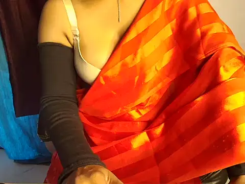 Hotty Girl147 online show from 05/05/26, 07:11