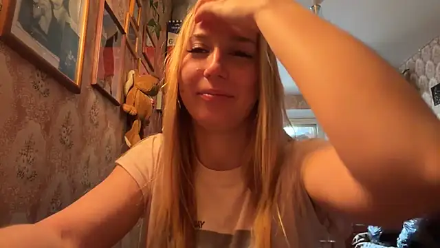 MandyVandy online show from 04/21/26, 04:41