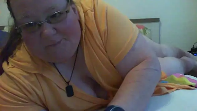 NicciundHerr online show from 04/19/26, 07:27