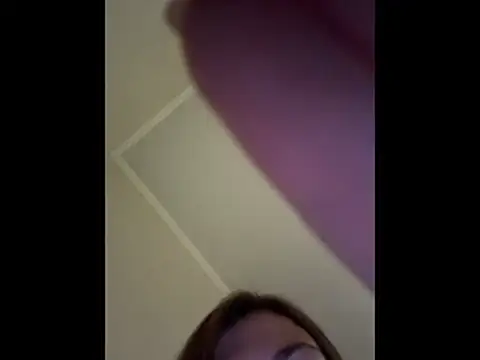 EllaMist online show from 04/27/26, 03:10