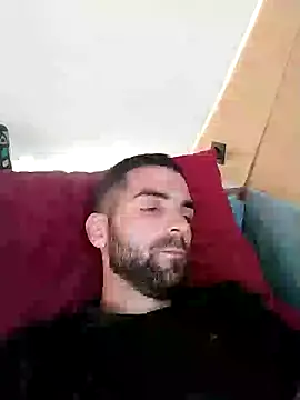 Snapshot of alieno_napoletano chatting on 05/14/26, 02:14 alieno napoletano online show from 05/14/26, 02:14