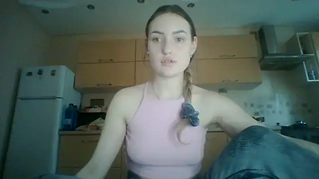 Snapshot of Lisanta chatting on 07/12/26, 03:24 Lisanta online show from 07/12/26, 03:24