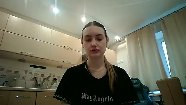 Lisanta online show from 05/01/26, 04:01