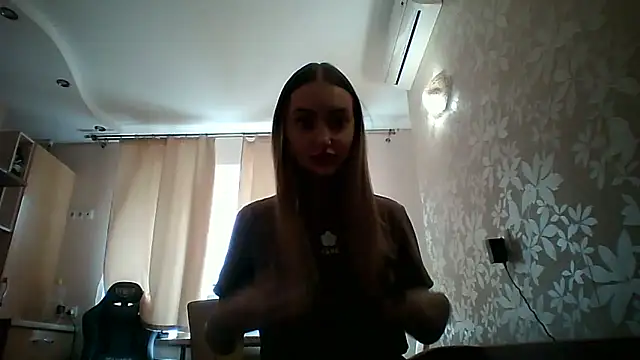 Lisanta online show from 04/24/26, 08:05