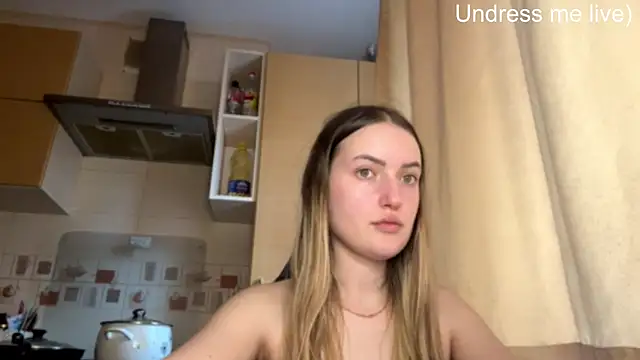 Lisanta online show from 05/26/26, 03:54