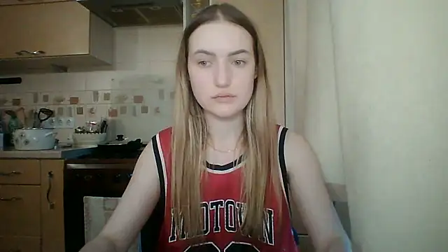 Lisanta online show from 06/05/26, 05:07