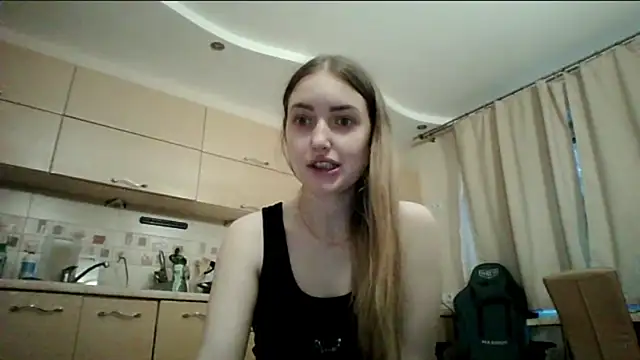 Lisanta online show from 05/12/26, 04:24