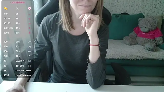  AlliceCullen  online show from 04/21/26, 04:24