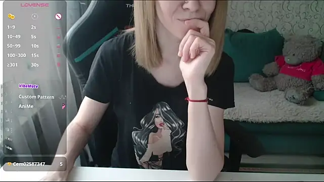  AlliceCullen  online show from 04/23/26, 03:35