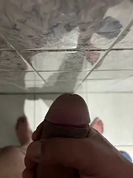 juliomfar69 online show from 04/22/26, 05:36