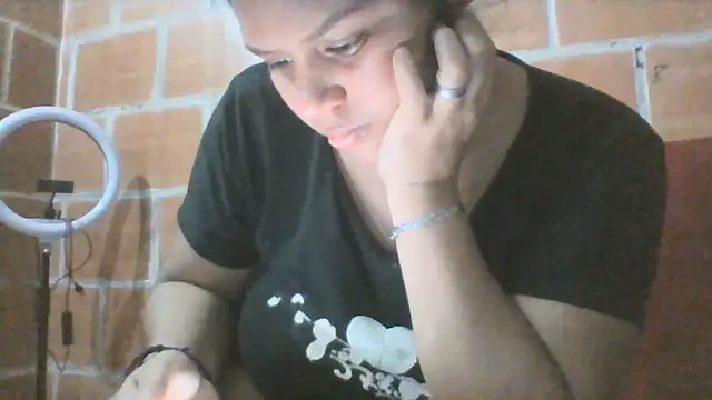 Candelita-hott online show from 05/25/26, 03:39