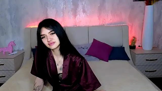 Holly Beck online show from 05/19/26, 12:48