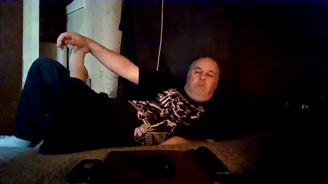 Nightshade1195 online show from 05/20/26, 08:39
