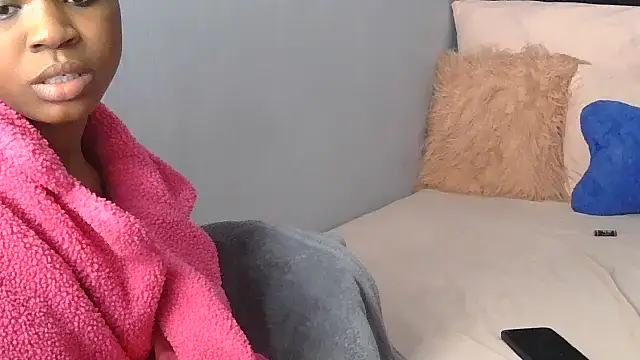 julianaa19 online show from 06/29/26, 12:05