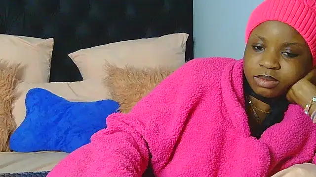 julianaa19 online show from 06/19/26, 04:57