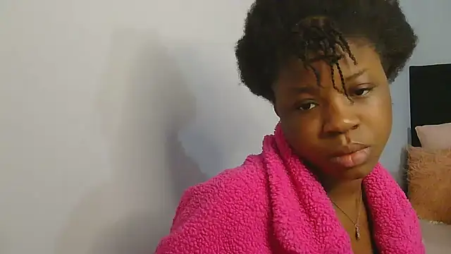 julianaa19 online show from 07/16/26, 05:15