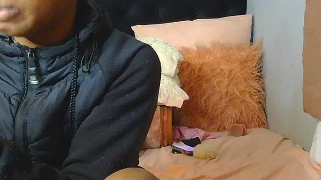 julianaa19 online show from 05/20/26, 04:09