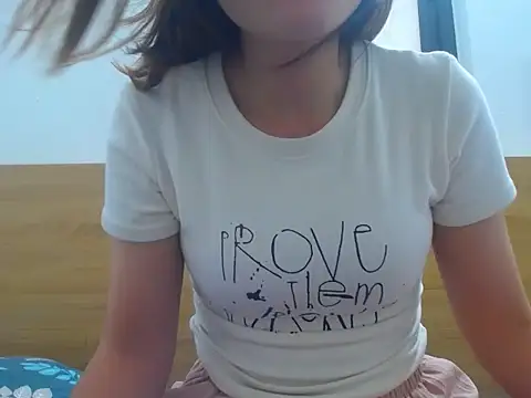 Mimi 200 online show from 06/05/26, 06:29