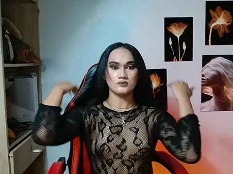 YourHot Nica online show from 04/28/26, 02:43