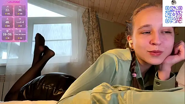 oliviakiiss online show from 05/01/26, 01:38