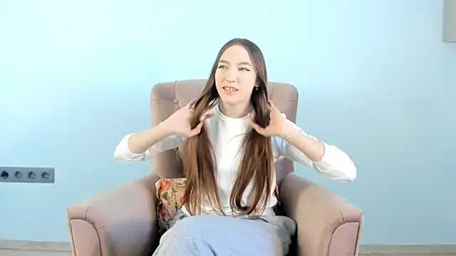 TennieCaldoron online show from 04/23/26, 10:11