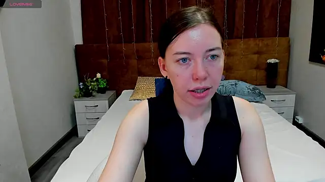 Sandra Ross online show from 06/04/26, 01:10
