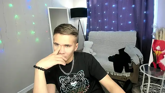 SunSweet11 online show from 04/21/26, 08:10