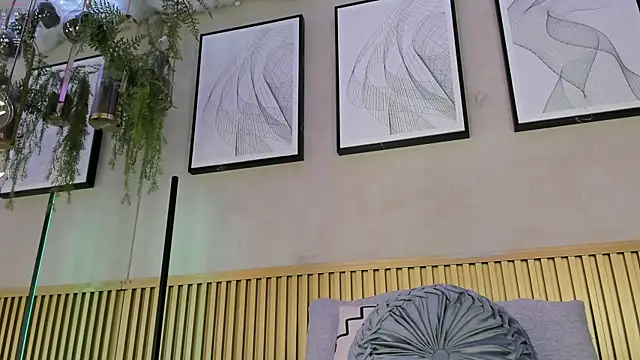 Angela Reed online show from 05/29/26, 12:33